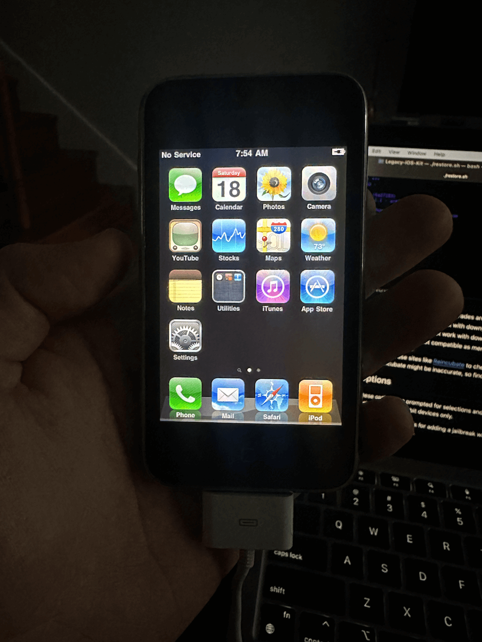 An iPhone 3G running 4.2.1 and showing the unlocked home screen.